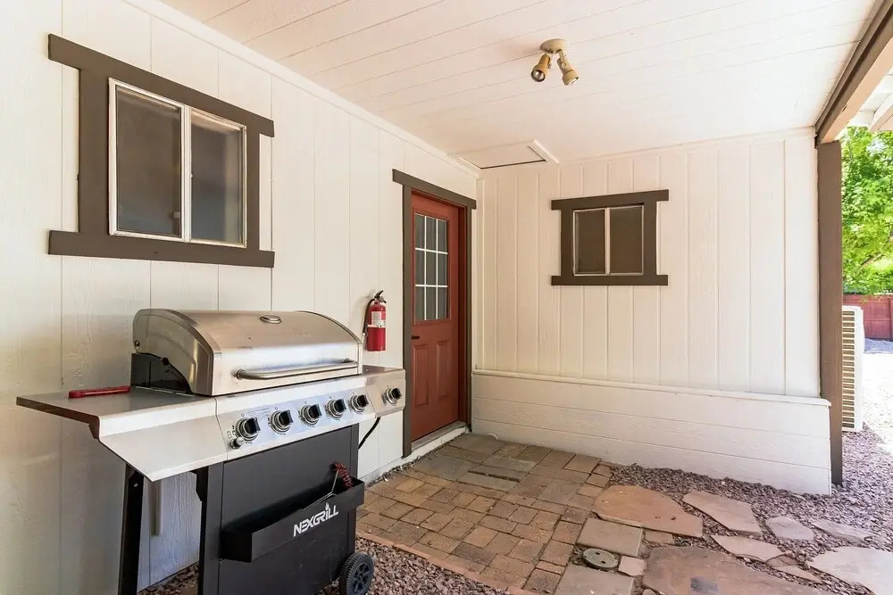 Prince Pine 3 Bedroom Cabin by Redawning