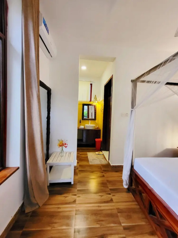 Mimi na Wewe Bungalows Hotel
