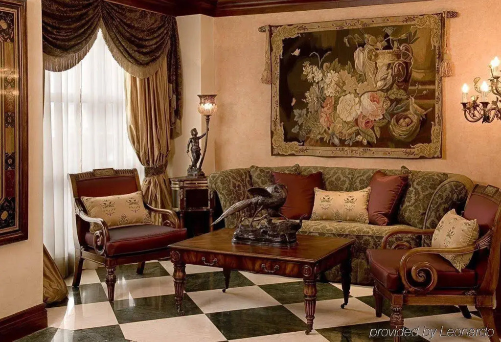 Plaza Grande Hotel