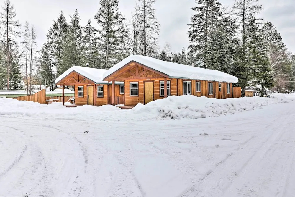 Hungry Horse Cabin: 11 Mi to Glacier National Park