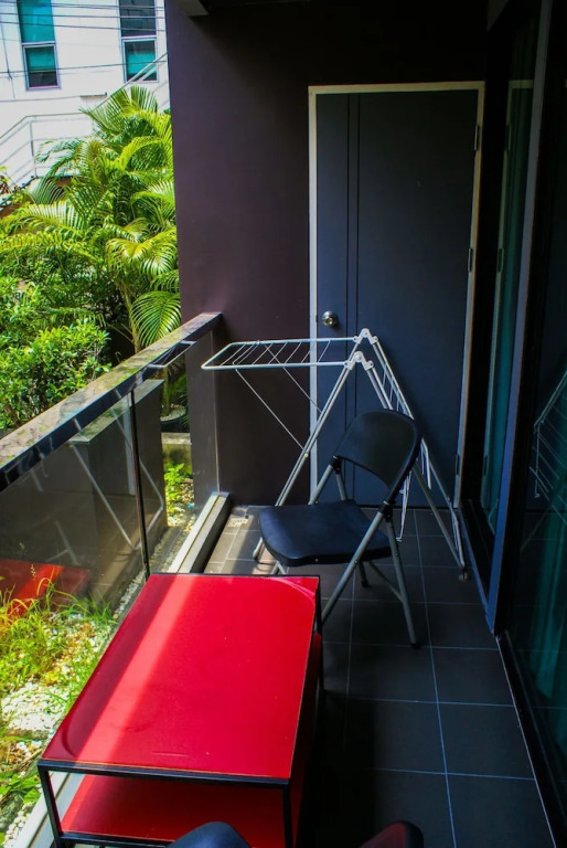 Sixty Six Pattaya Beach Road Apartment