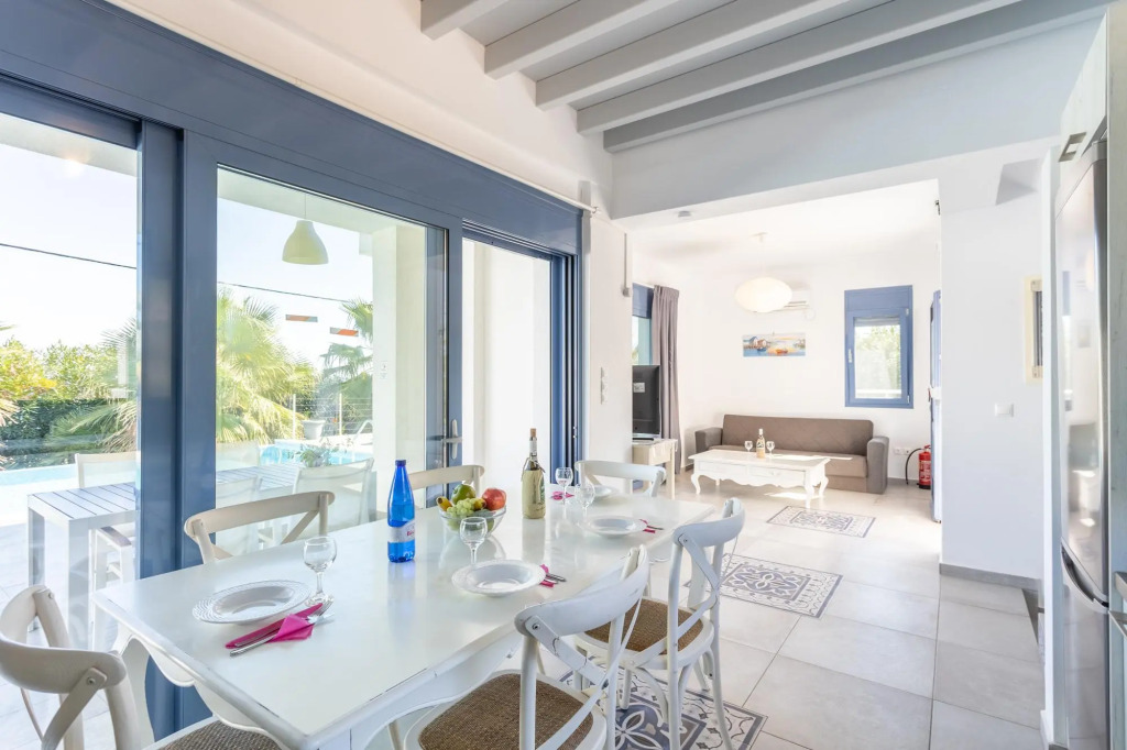 Villa Seashell Large Private Pool Walk to Beach Sea Views A C Wifi Eco-friendly - 2641