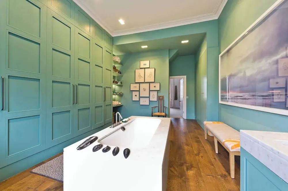 Gorgeous & Grand 5 Bed House, Holland Park