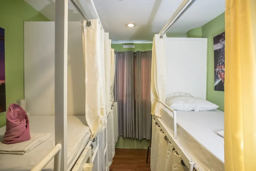 Tr3ats Guest House