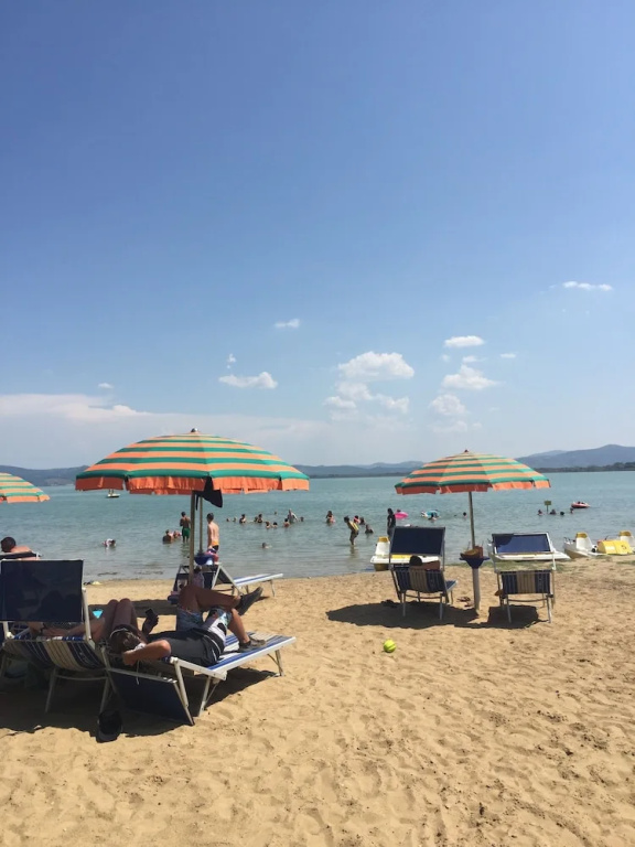 Villa Gioiella Sleeps 13 Near Cortona & Montepulciano