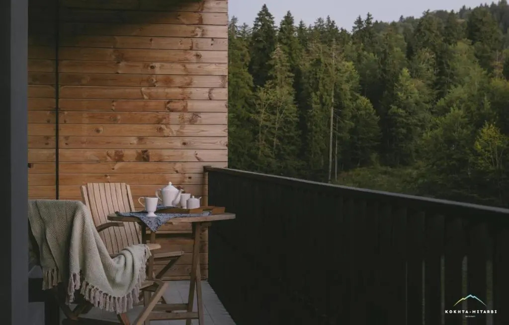 Bakuriani Apartment with Forest Around