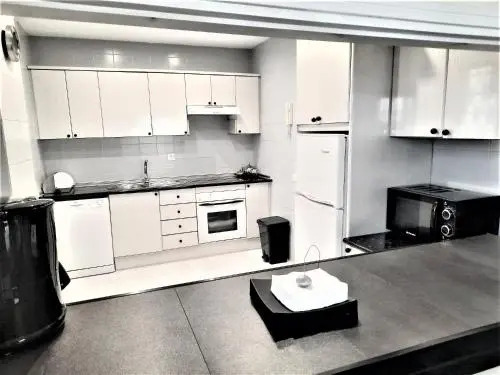 Beachside Luxury Apartment in Puerto Banus - Club Playas del Duque