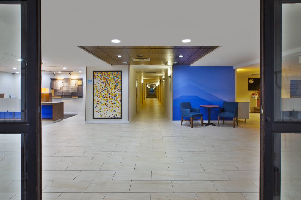 Holiday Inn Express & Suites Milford by IHG