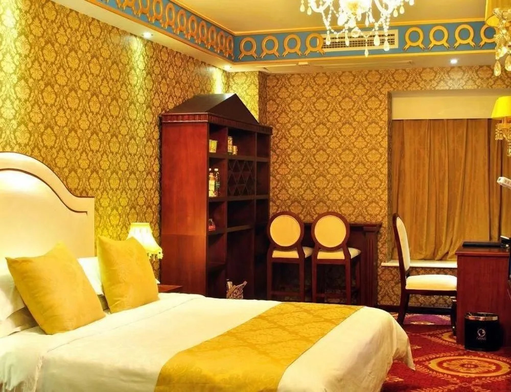 Chengdu Tianyufengqing Hotel