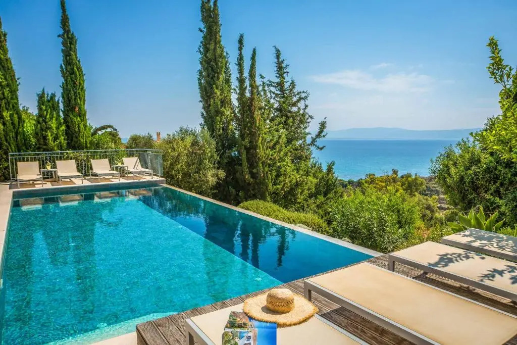 Kaminia Beach Villa