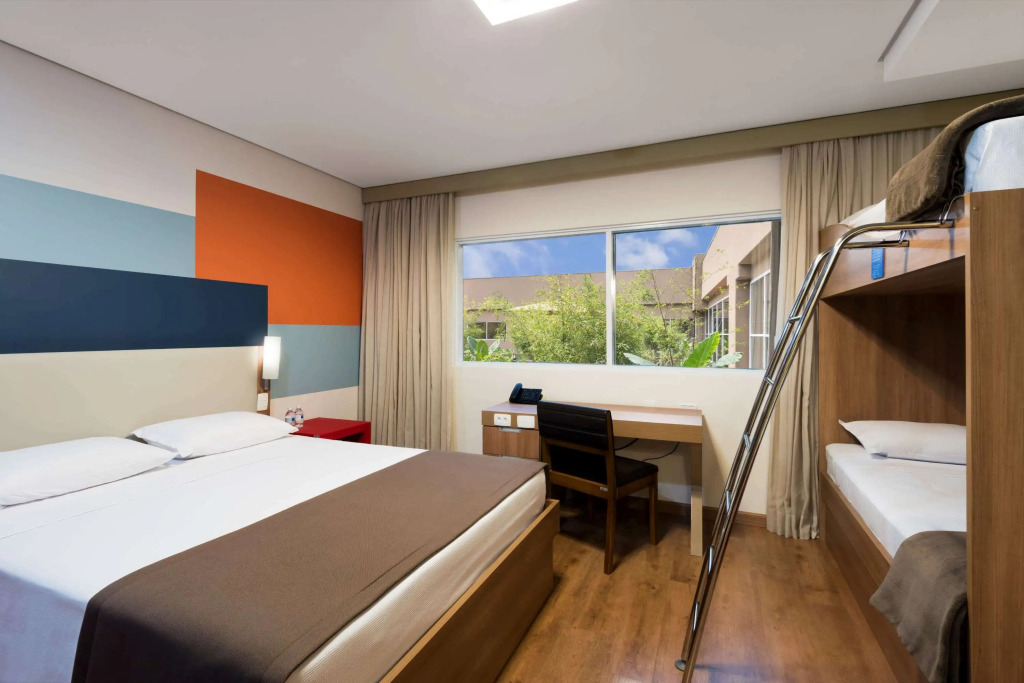 TRYP BY WYNDHAM São Paulo Airport - Hotel de Transito Terminal 3 INTERNACIONAL - Lado Ar - Área restrita á passageiros já embarcados e sem bagagens para despachar - Transit Hotel, only carry-on