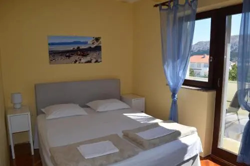 Apartments Aneva