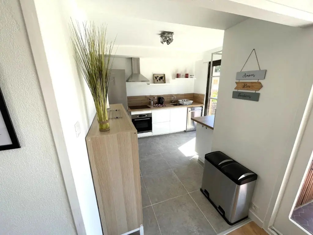 Appartement spacieux 4 chambres, jardin, proche centre-ville