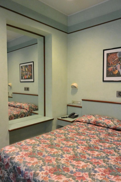 Le Petit Hotel