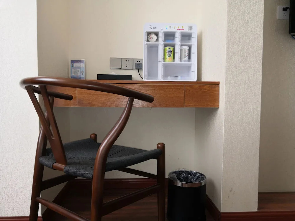 Shanghai Linxi Hotel-Free shuttle bus to Pudong Airport and Disneyland