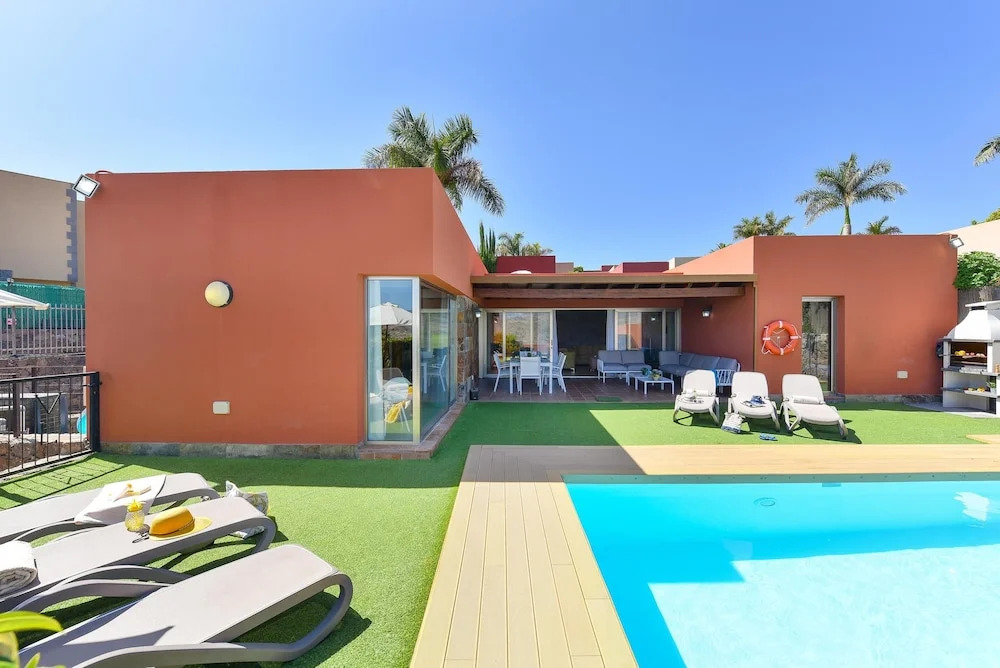 Par 4 Villa 16 Salobre Golf Holiday Rental