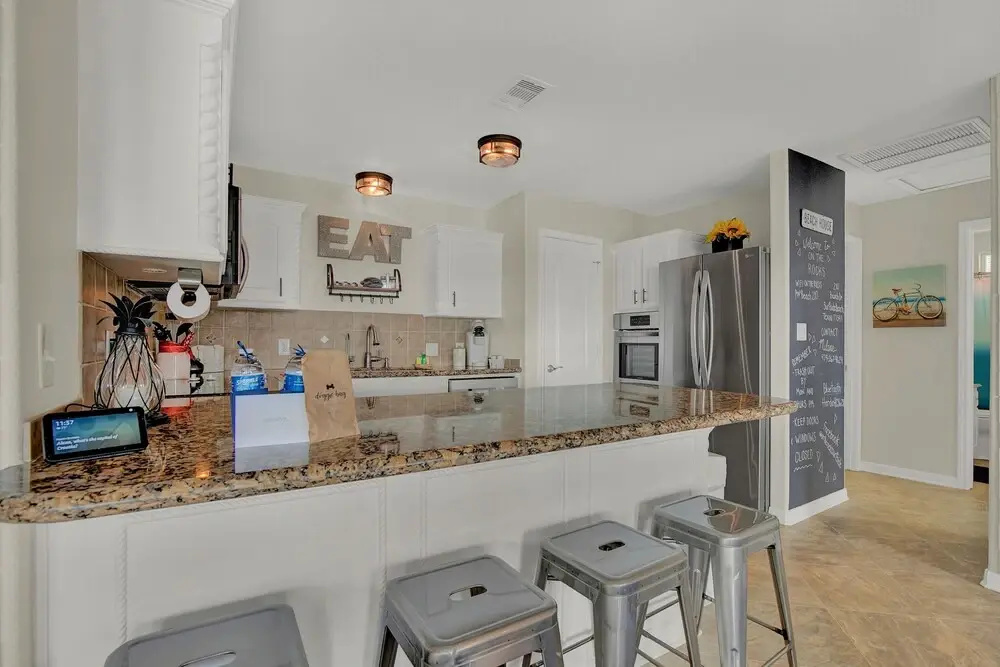 New! Beachfront Home W/grill & Stunning Views!