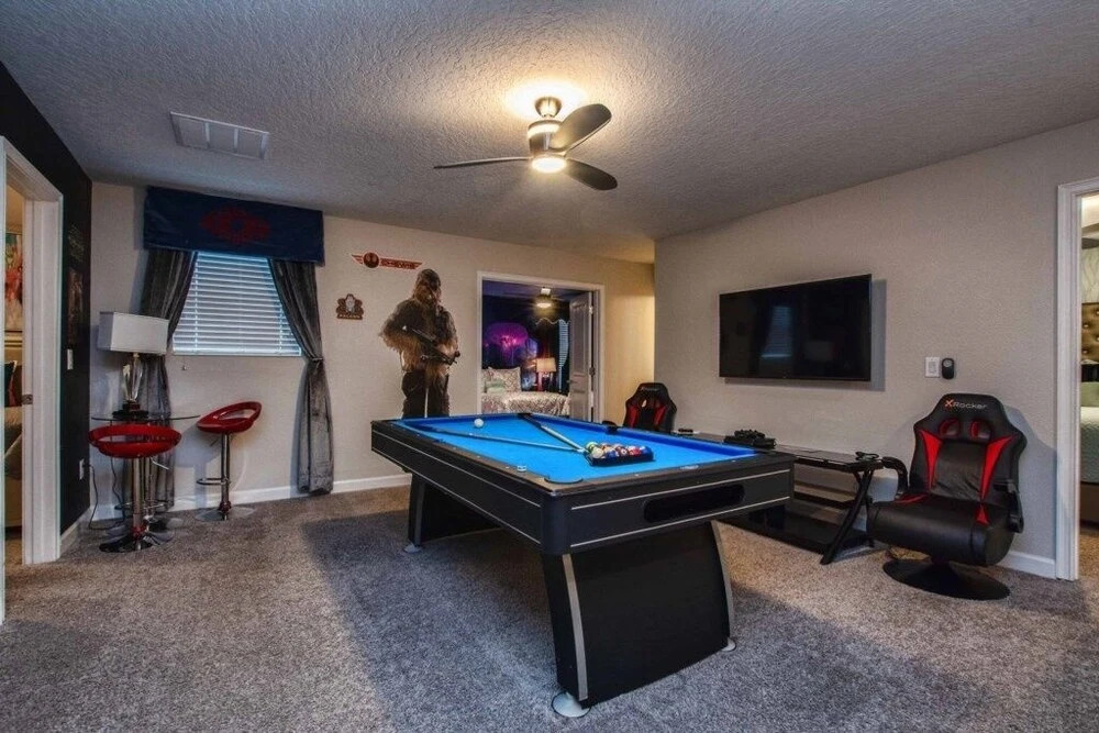 Large Family Home Full Of Amenities -4919cg 9 Bedroom Home