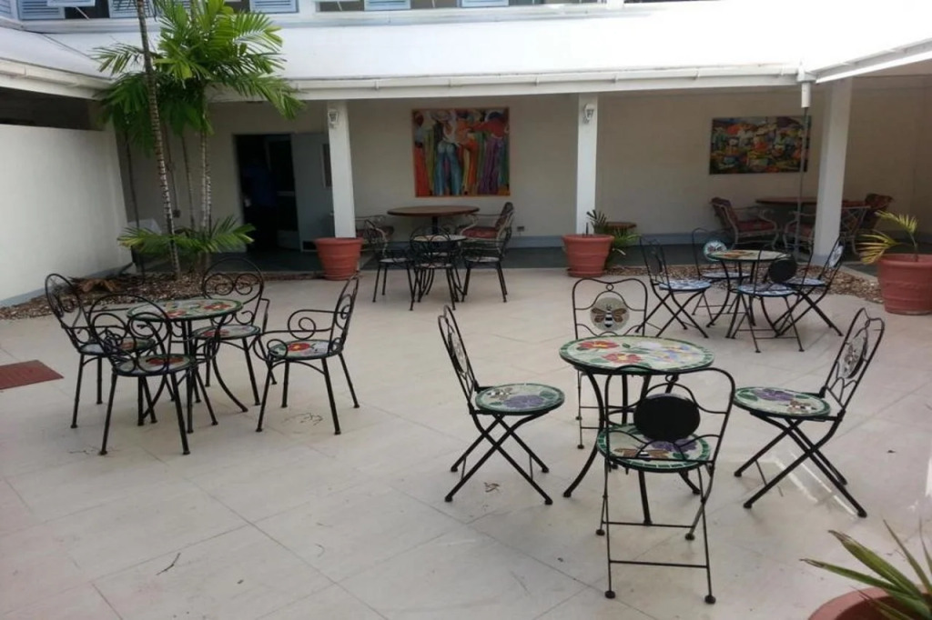 Time Out Hotel