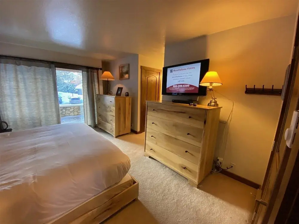 Snow Creek 1551 - Ski-in/ski-out + Pool & Hot Tub