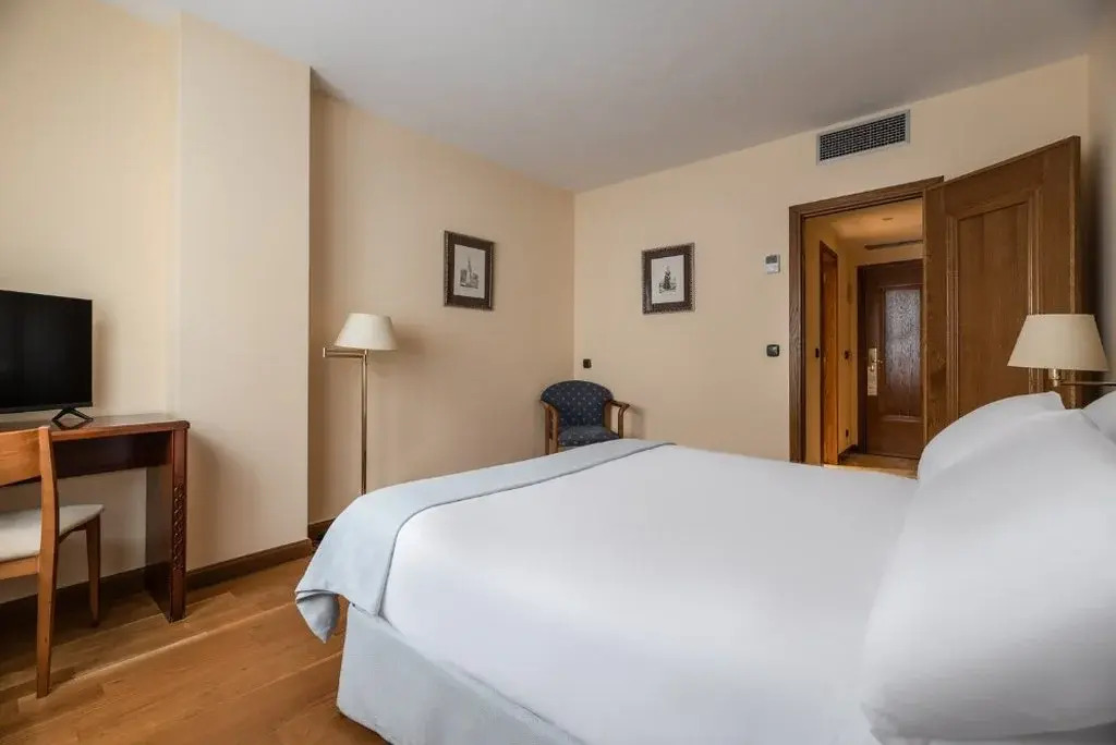 Exe Astur Plaza