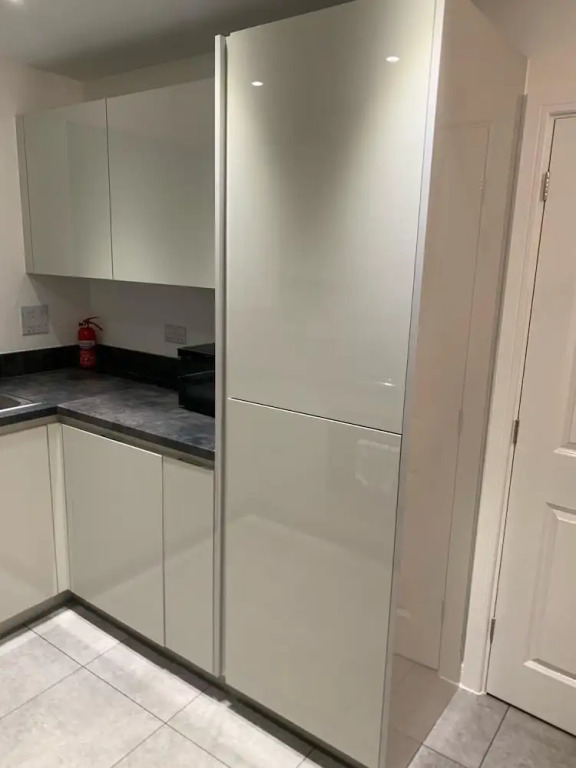 Pristine 3-bed House in Grays