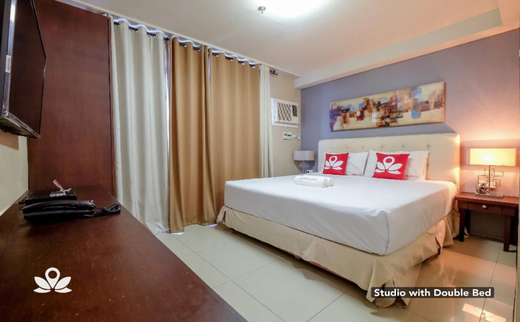 RedDoorz @ Melbourne Suites Makati