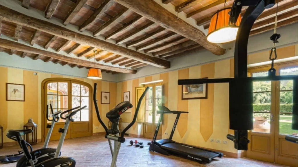 Elegant Tuscan Village Luxury Residence up to 24 Guests-borgo Bernardo