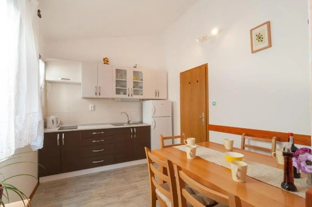 Great 3bedroom family apartment Podstrana