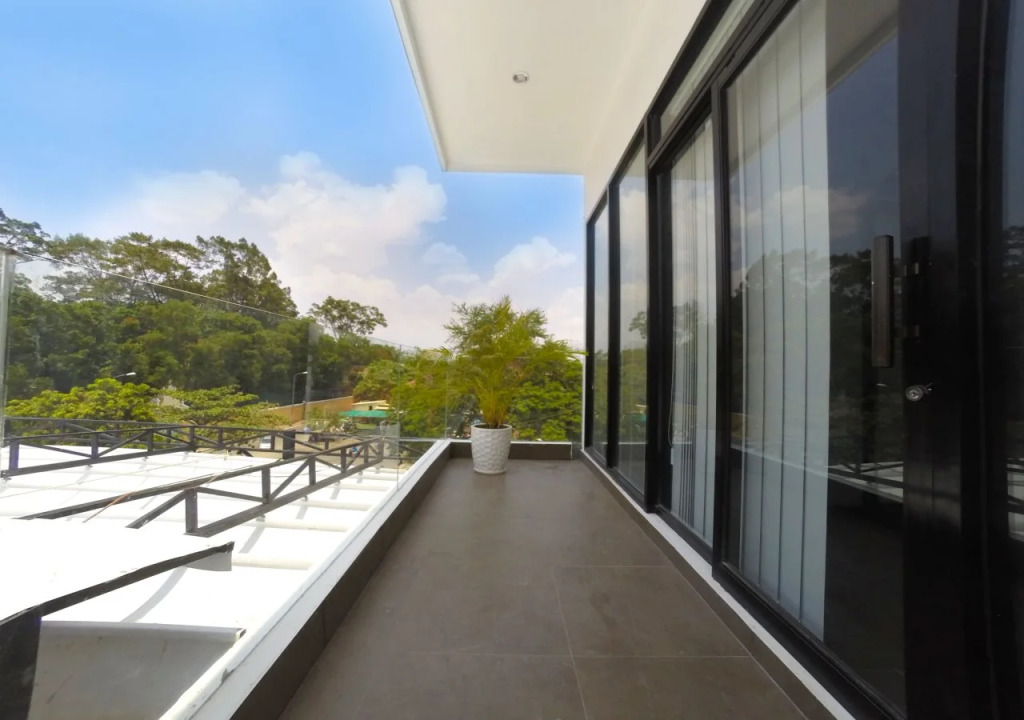 Aura Thematic Hostel