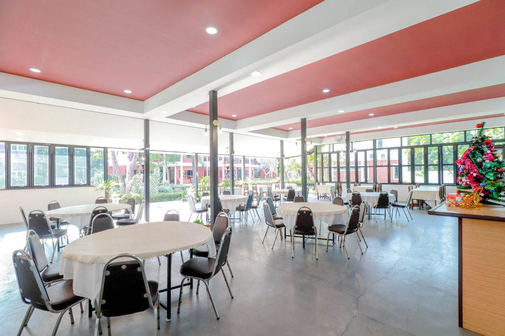 Tong House Resort