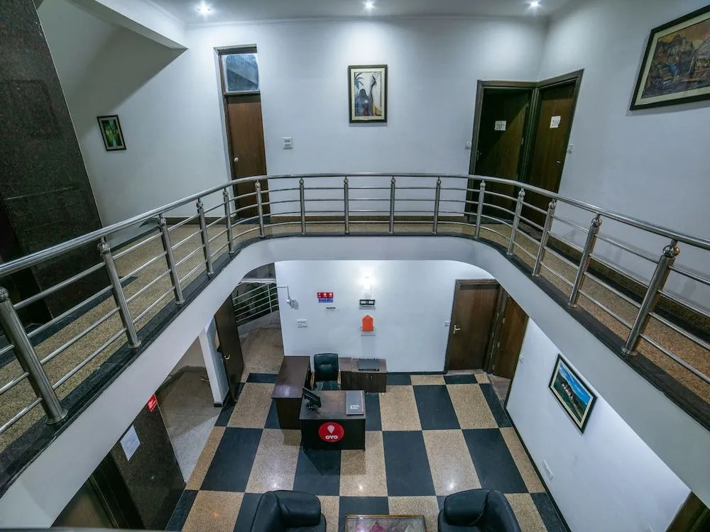 OYO 14545 Hotel Blueleaf