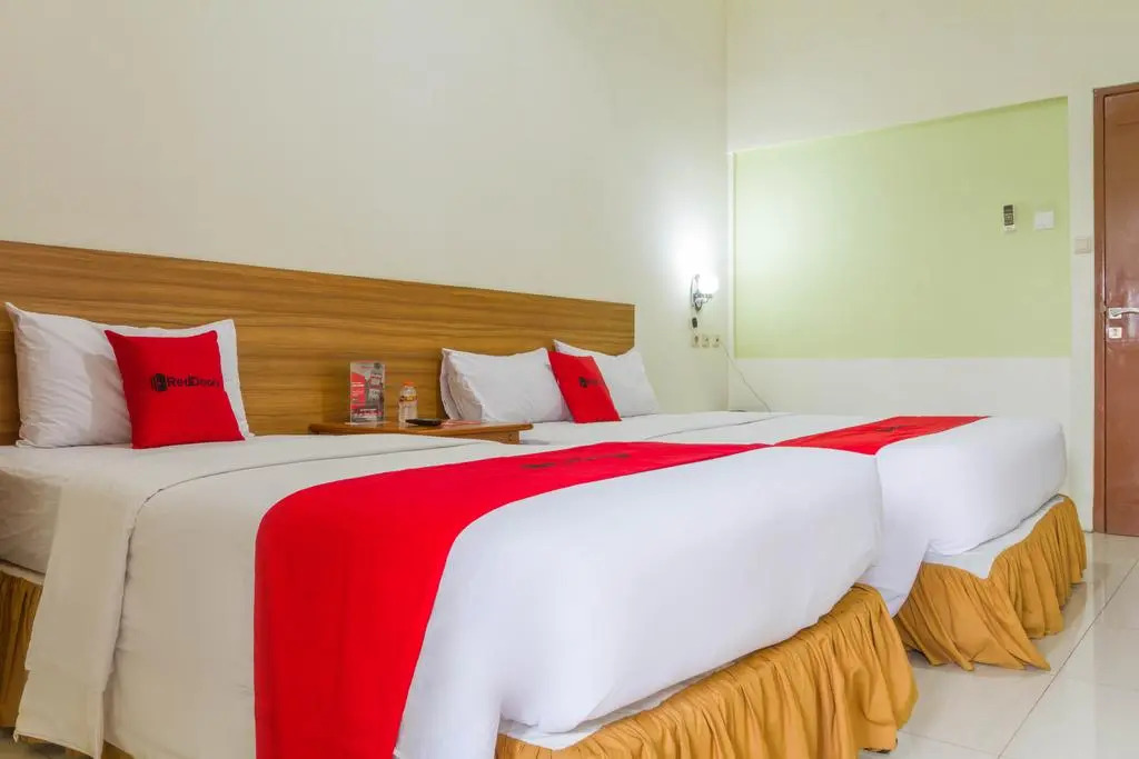 Airy Cihaurgeulis Surapati 235 Bandung