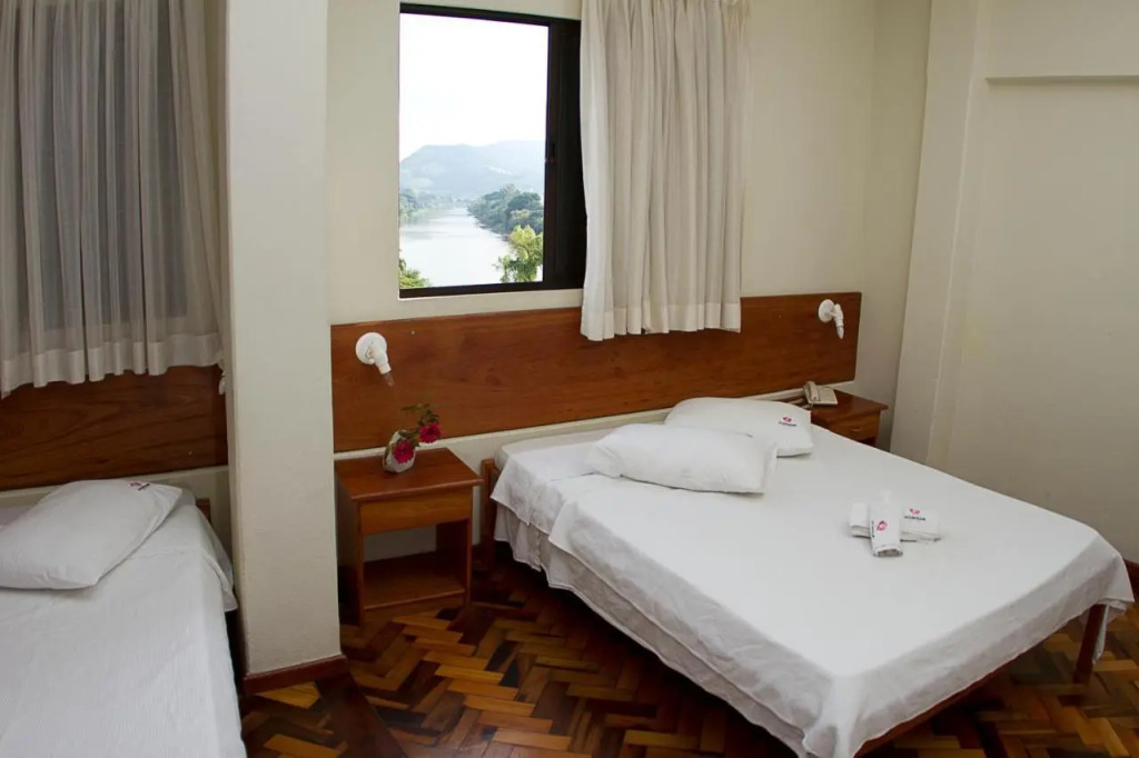 ACOMODARE HOTEL- SOB NOVA Direção