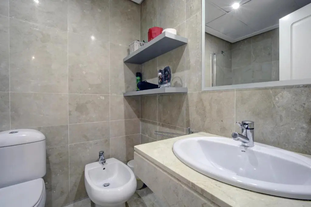 Apartamento 409 Marina Real Puerto de la Duquesa playa