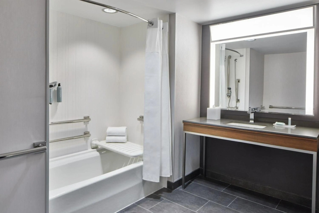 Courtyard by Marriott Detroit Downtown