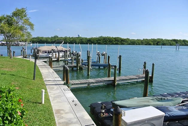 Bay Harbor Club 5A - 2 Br Condo