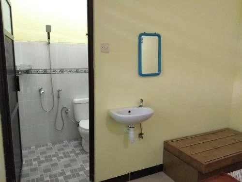 Yellow Hostel