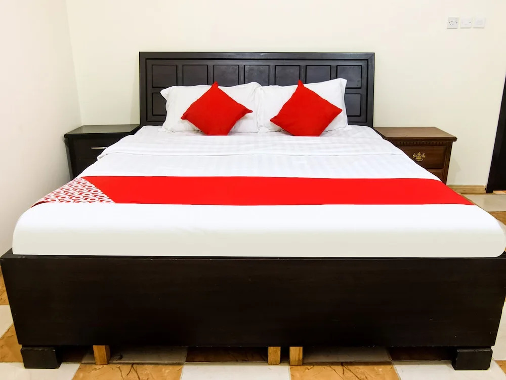 OYO 492 Rose Plaza For Housing Units