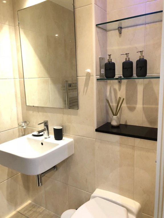 Platinum 2 Bedroom Apartment by Creatick