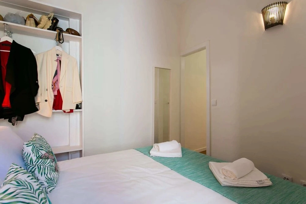 Park View 1 Bedroom Apartment in Alcântara