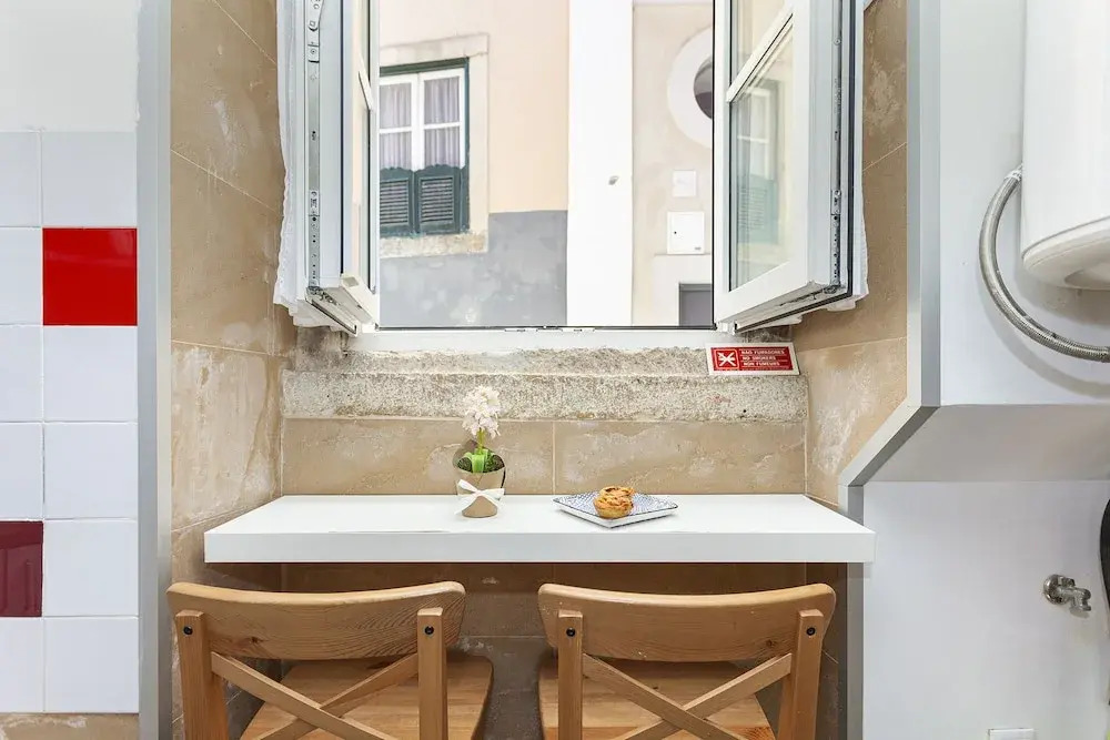 Breathe, Feel and Live Alfama I | Gonzalos Guest