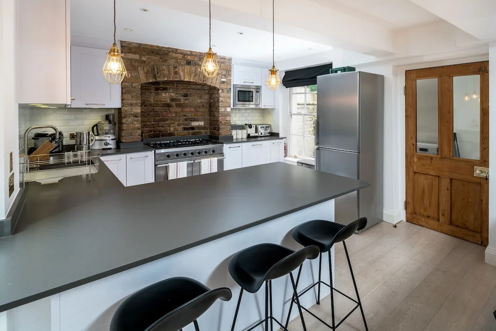 Modern 3 BR flat near Baker street and Marylebone