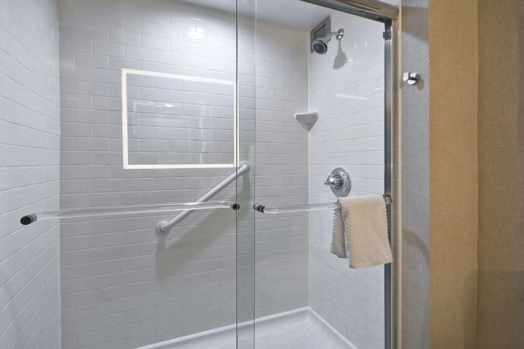 Отель Embassy Suites by Hilton Charlotte