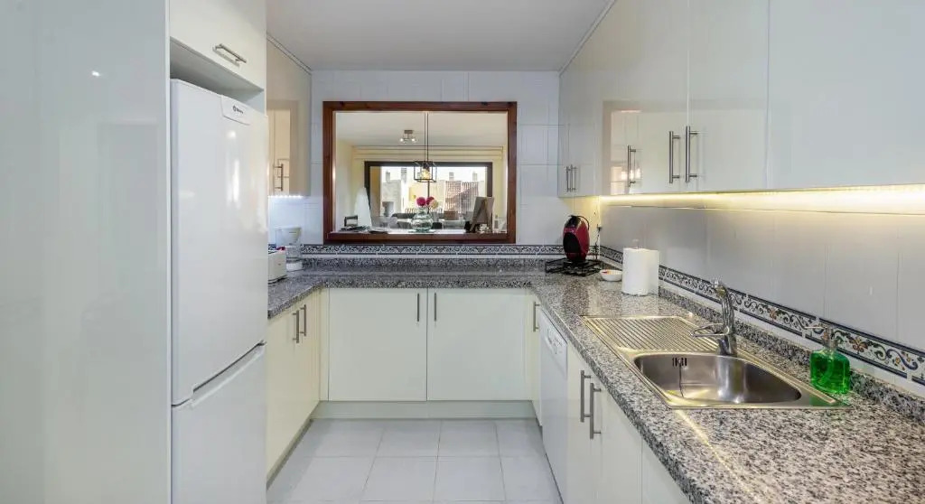 2199-Apt with terrace and pools