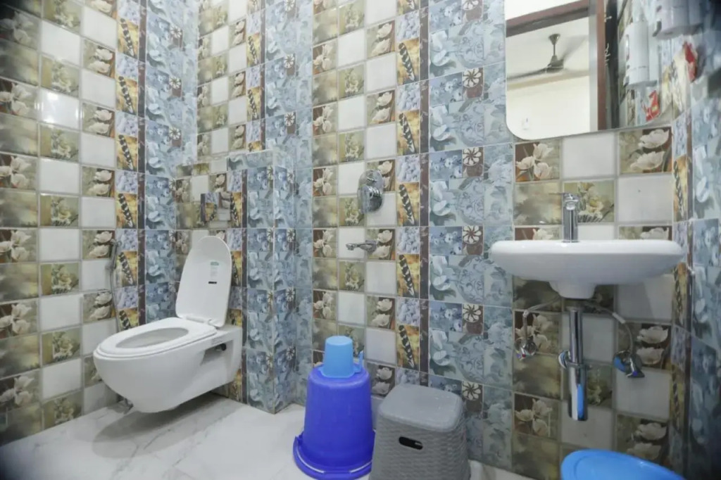 Hotel Nidhivan Dham - Near Janam Bhoomi Mathura