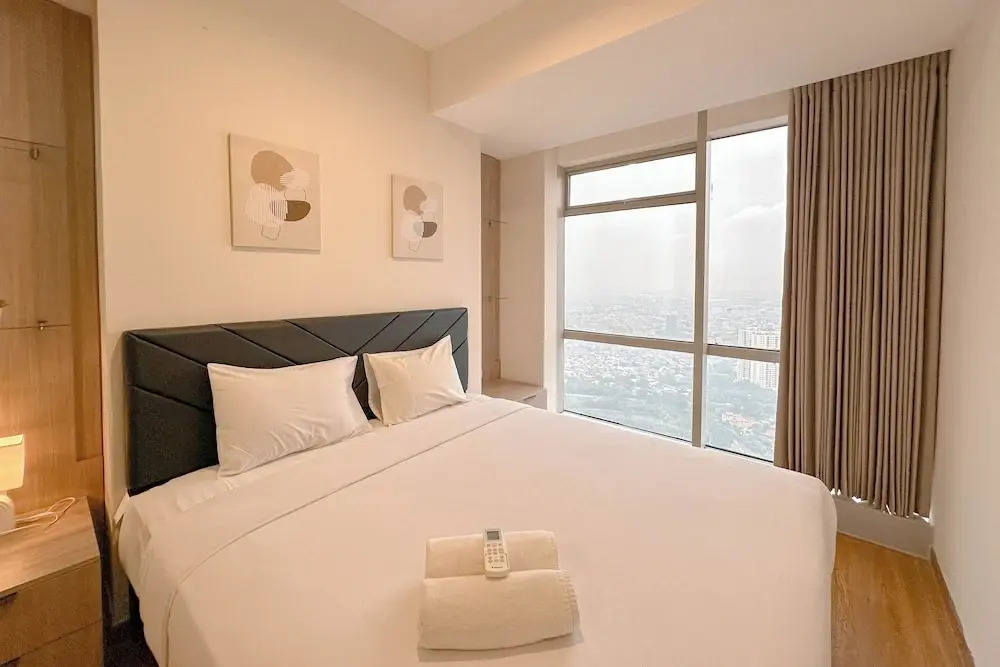 Stunning And Simply 2Br At Grand Sungkono Lagoon Apartment