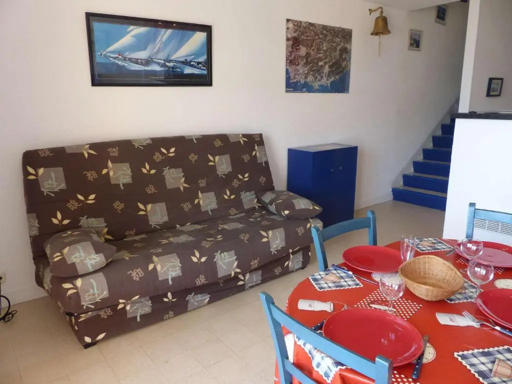Appartement Le Lavandou, 2 pièces, 4 personnes - FR-1-308-61