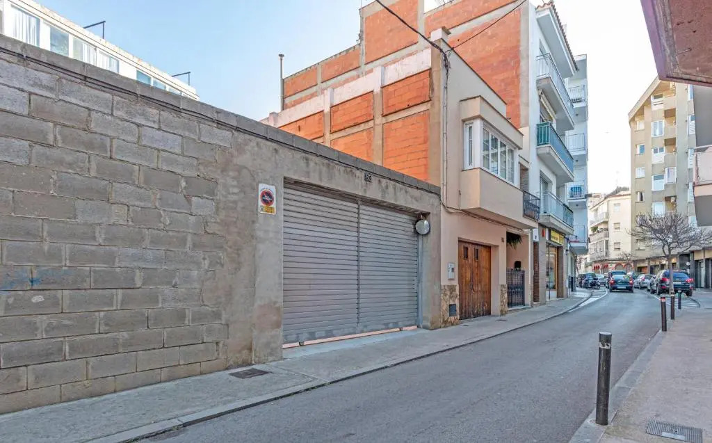 Apart-rent Penthouse Francesc Macia 2000 cerca de la playa y WIFI