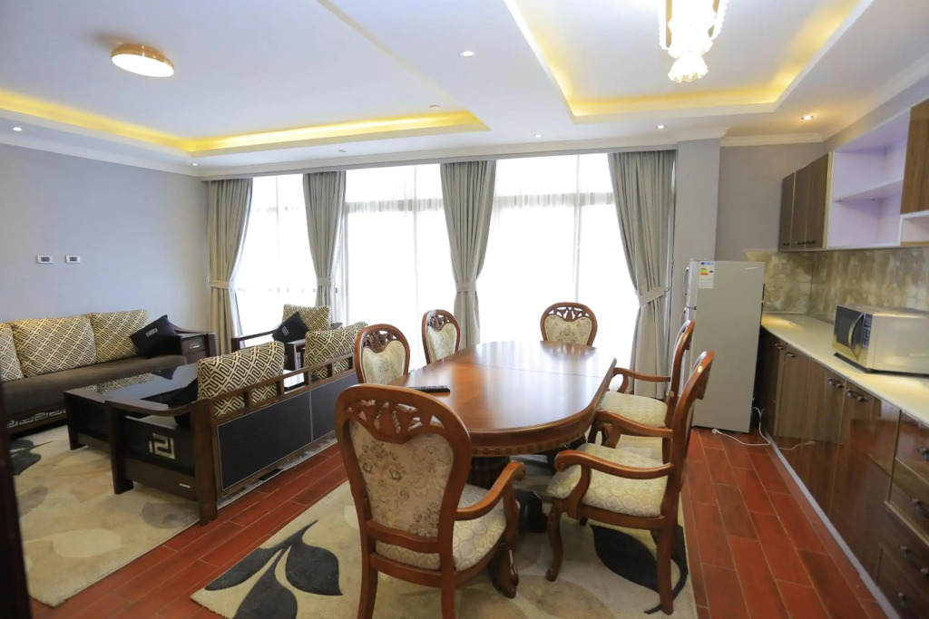 Yadonay Hotel